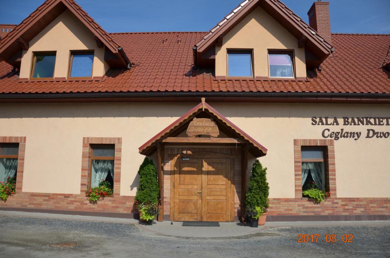 Ceglany Dworek Chojnow Exteriér fotografie