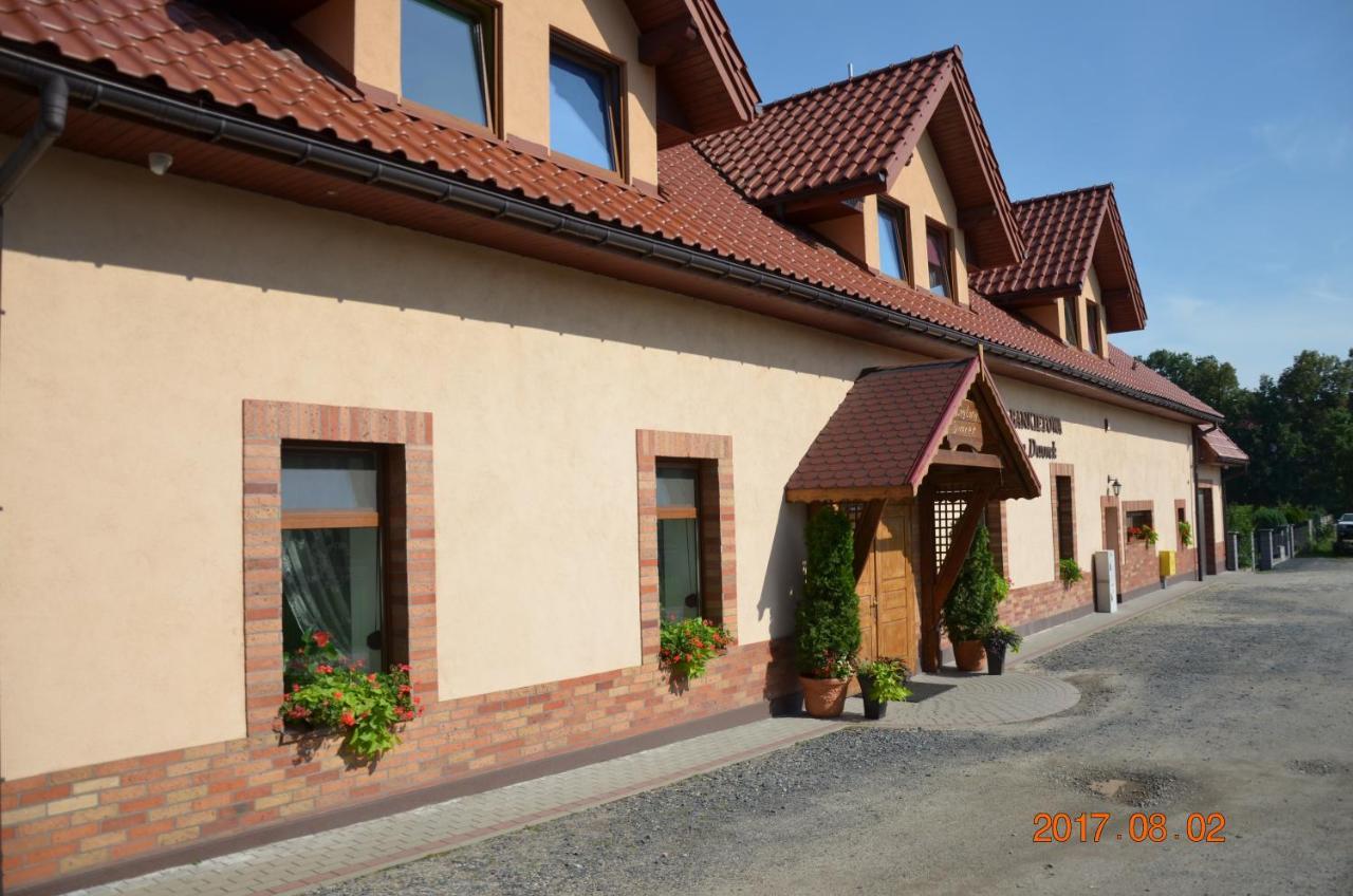 Ceglany Dworek Chojnow Exteriér fotografie